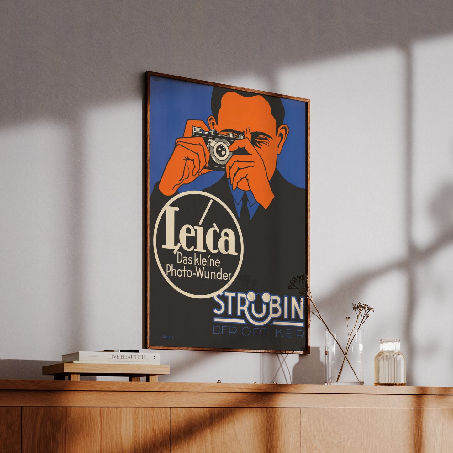 Leica Das kleine Photo-Wunder Retro Poster Design von Hubert Saget.