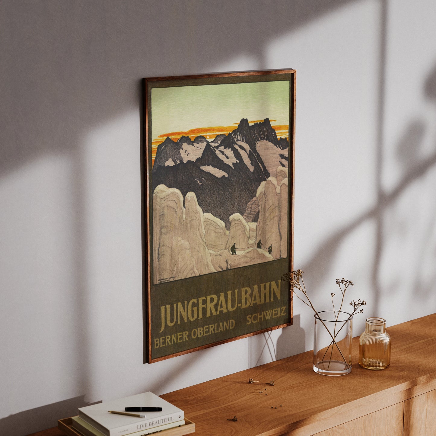 Drei Alpinisten an einem Seil in der Nähe der Station Eismeer auf einem Vintage-Poster.