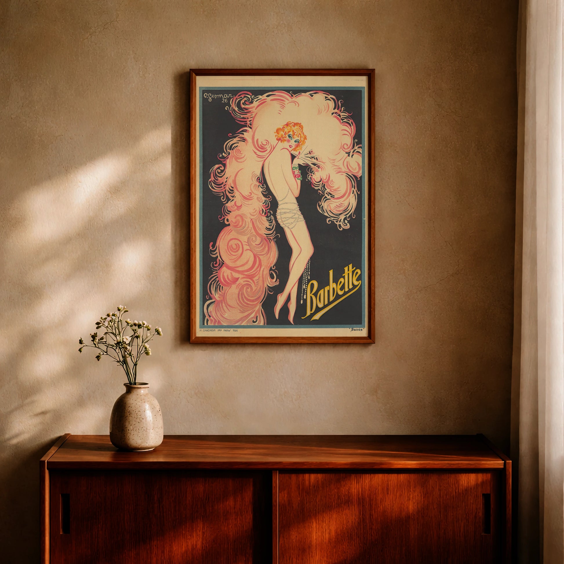 Vintage Art Déco Plakat mit der Aufschrift Barbette in Gelb und einer eleganten Figur vor schwarzem Hintergrund.