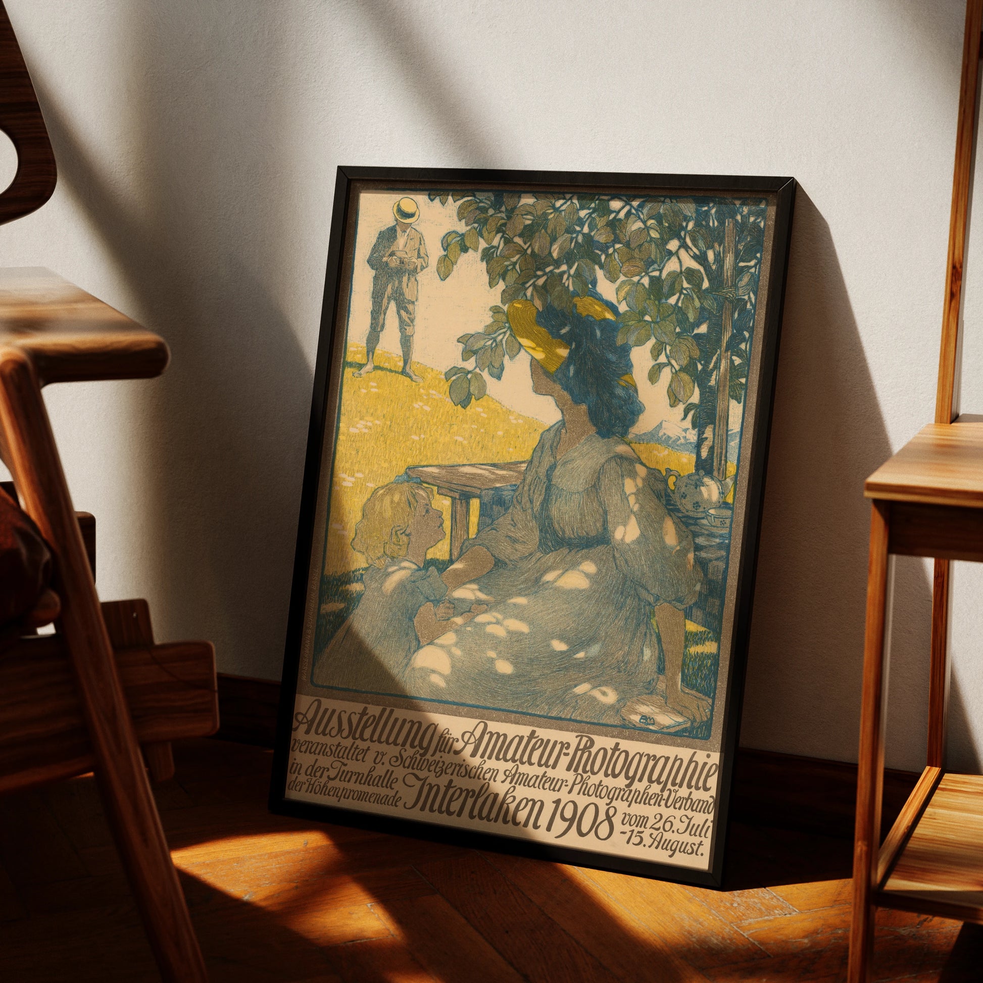 Vintage Ausstellungsplakat von Burkhard Mangold Interlaken 1908 mit Frau und Kind im Schatten.