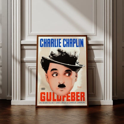 Nahaufnahme Illustration von Charlie Chaplin mit Melone auf einem schwedischen Filmplakat.