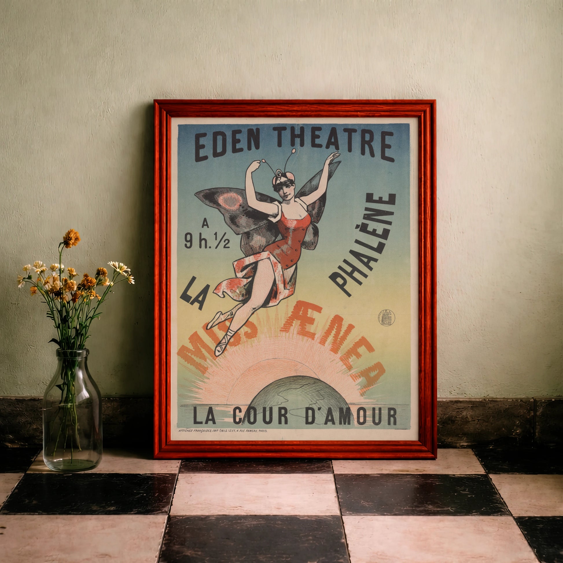 Historisches Theaterplakat Miss Aenea als Nachtfalter im Eden Théâtre 1886.