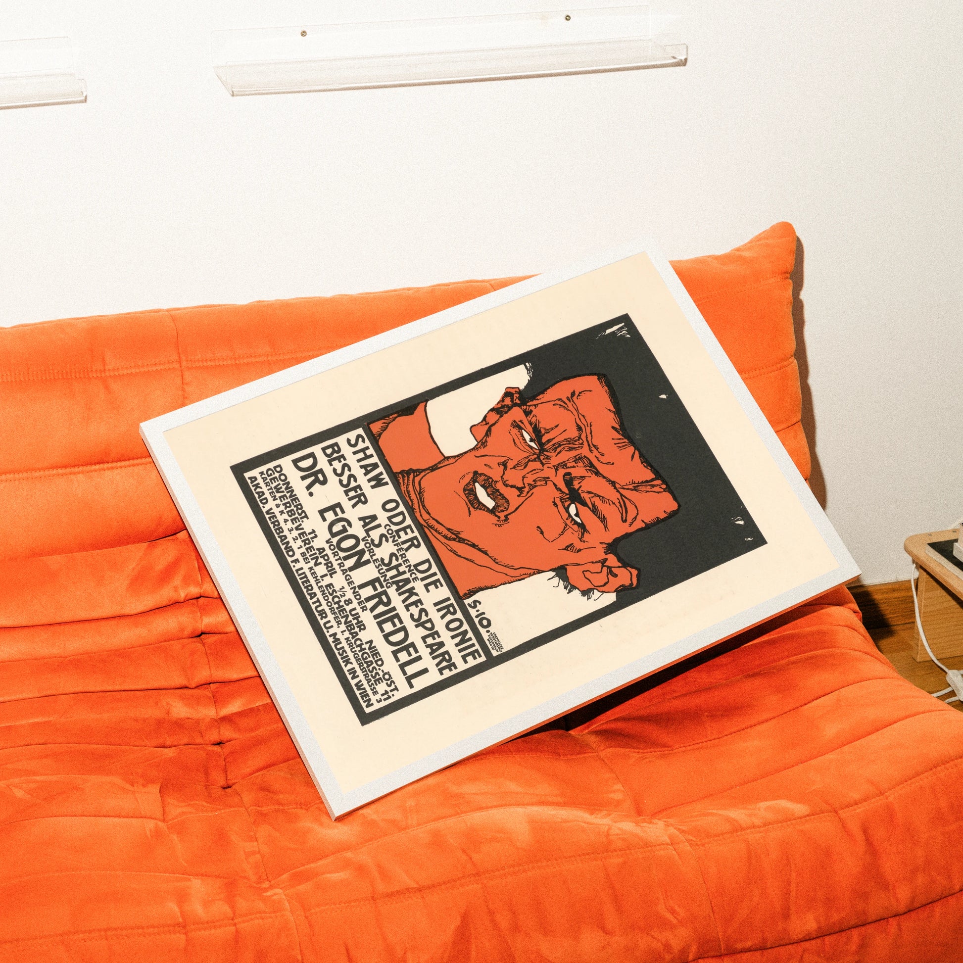 Egon Schiele Porträt von Dr. Egon Friedell in Rot und Schwarz.