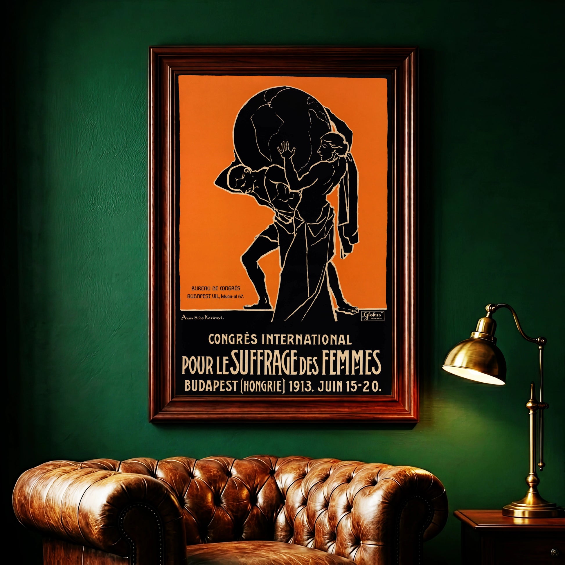 Vintage Grafik-Plakat von 1913 in Orange und Schwarz zeigt einen Mann und eine Frau, die gemeinsam die Weltkugel tragen.