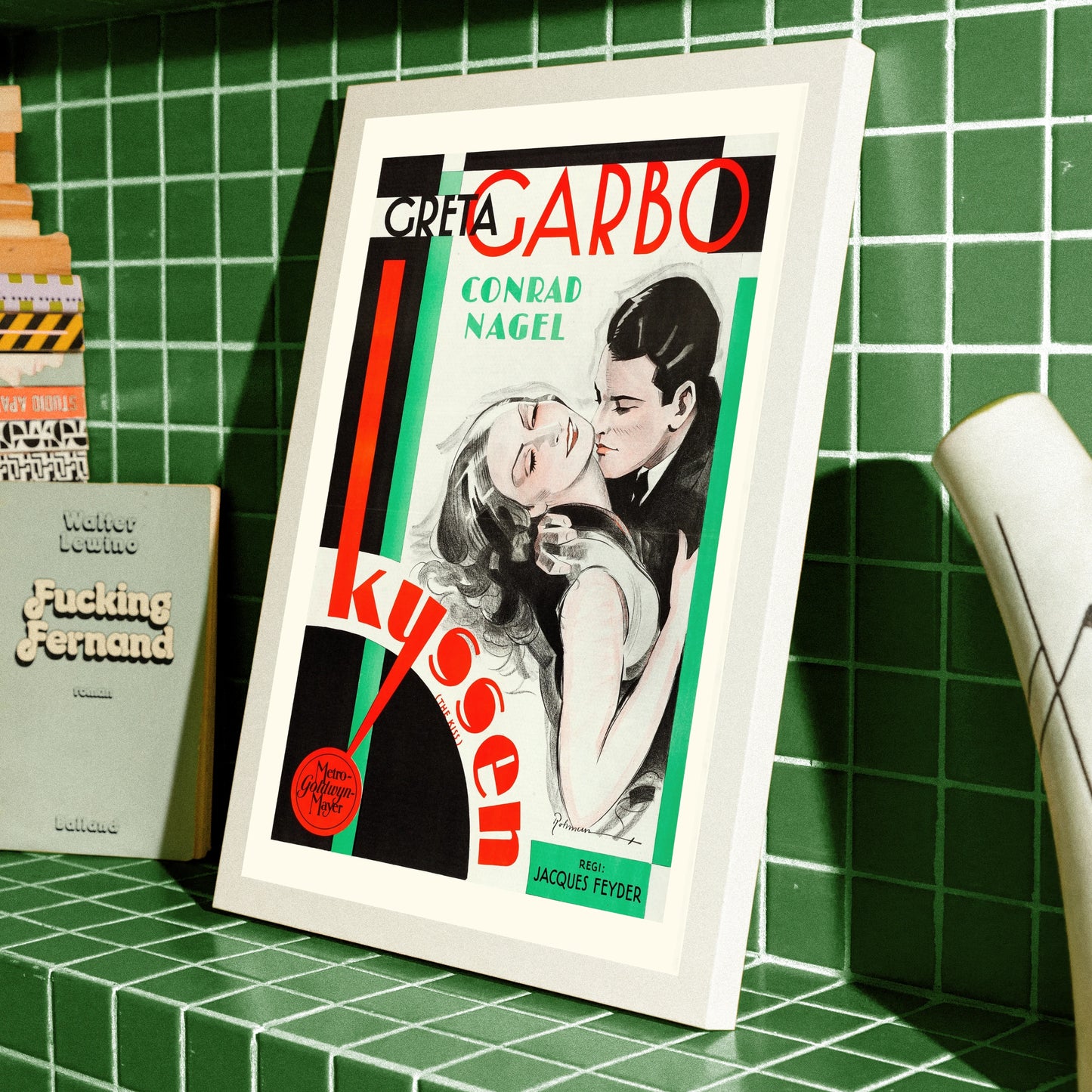 Vintage Filmplakat von 1930 für den Film The Kiss mit Greta Garbo von Eric Rohman.