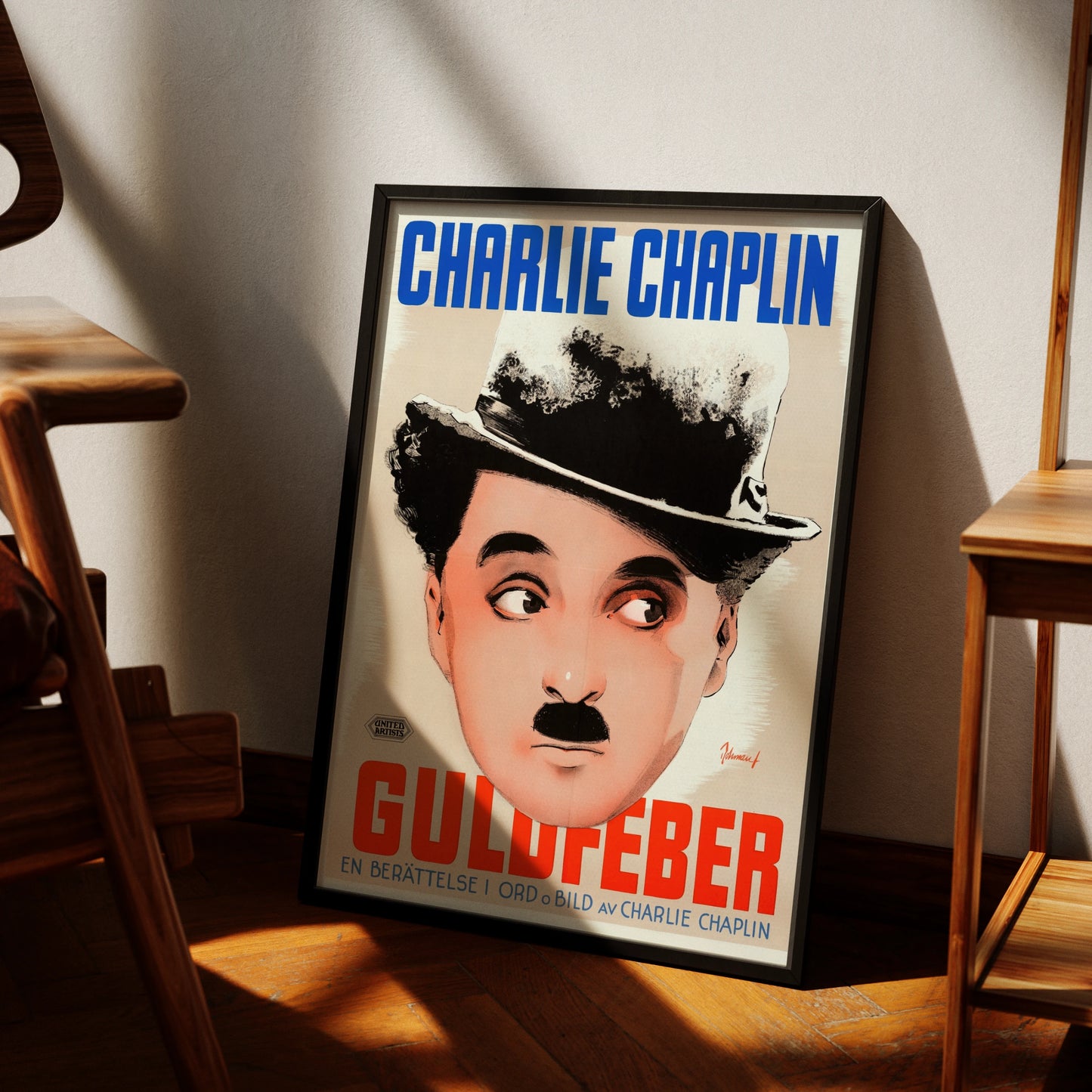 Vintage Filmplakat Guldfeber von Eric Rohman mit blauer und roter Schrift.