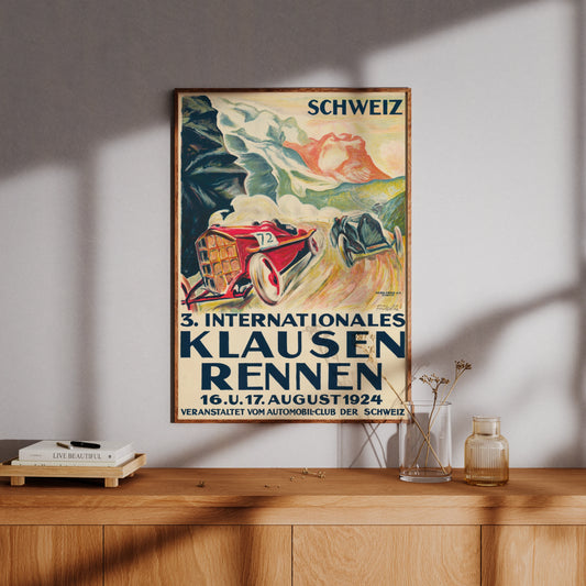 Historisches Plakat zum Klausenrennen 1924 mit Schweizer Alpenkulisse.