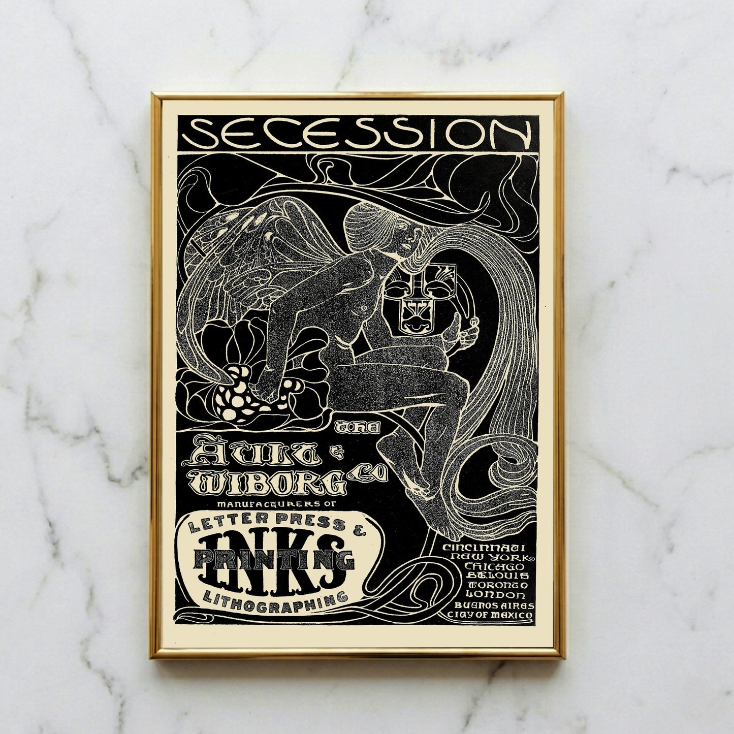 Schwarz-weiß Grafik im Stil der Secession mit kunstvoller Typografie für Druckfarben.