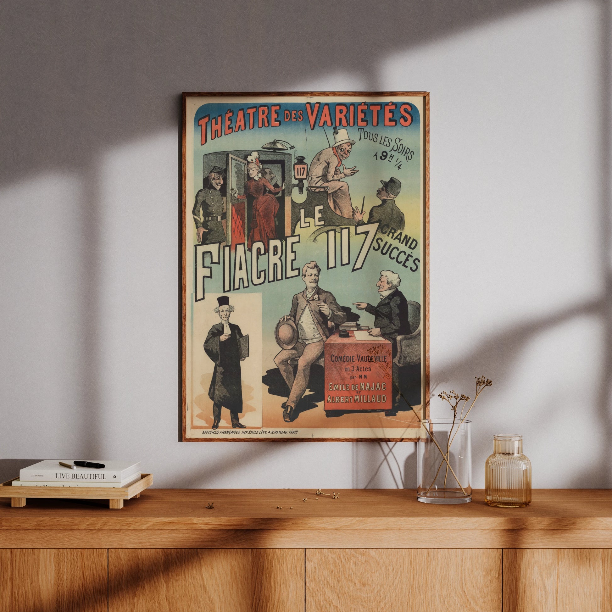 Vintage Theaterplakat 'Le Fiacre 117' mit verschiedenen illustrierten Szenen und Charakteren aus dem Jahr 1886.