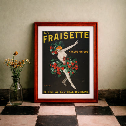 Grafisches Werbeplakat für Erdbeerlikör mit gelber Schrift auf schwarzem Hintergrund.
