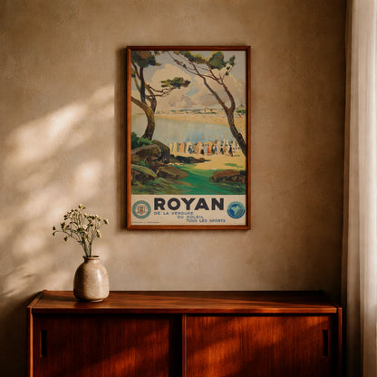 Historisches Werbeplakat für Tourismus in Royan Frankreich mit blauem Meer und hellem Strand.