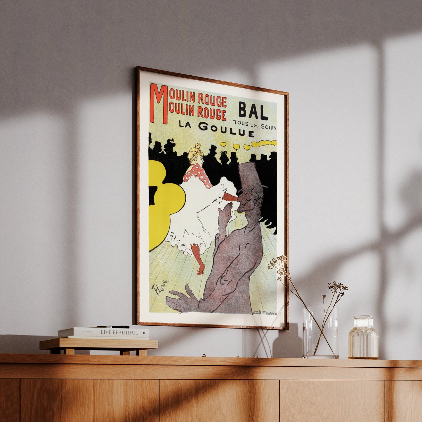 Ikonisches Moulin Rouge Poster von Henri de Toulouse-Lautrec mit der Tänzerin La Goulue.