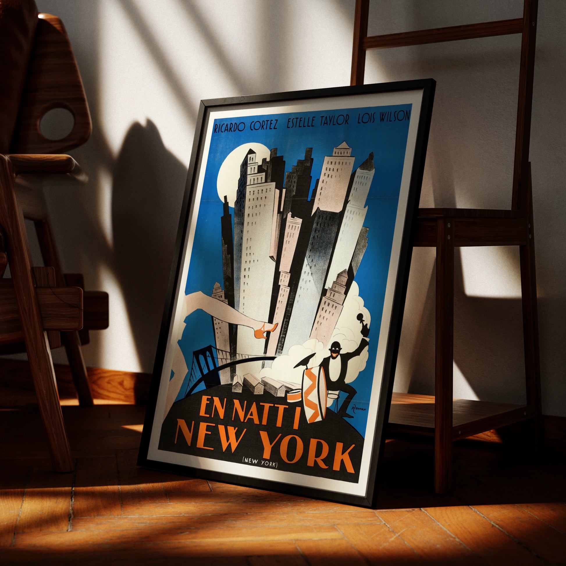 Vintage Filmplakat En Natt i New York von Eric Rohman 1927 mit Wolkenkratzern und Mond.