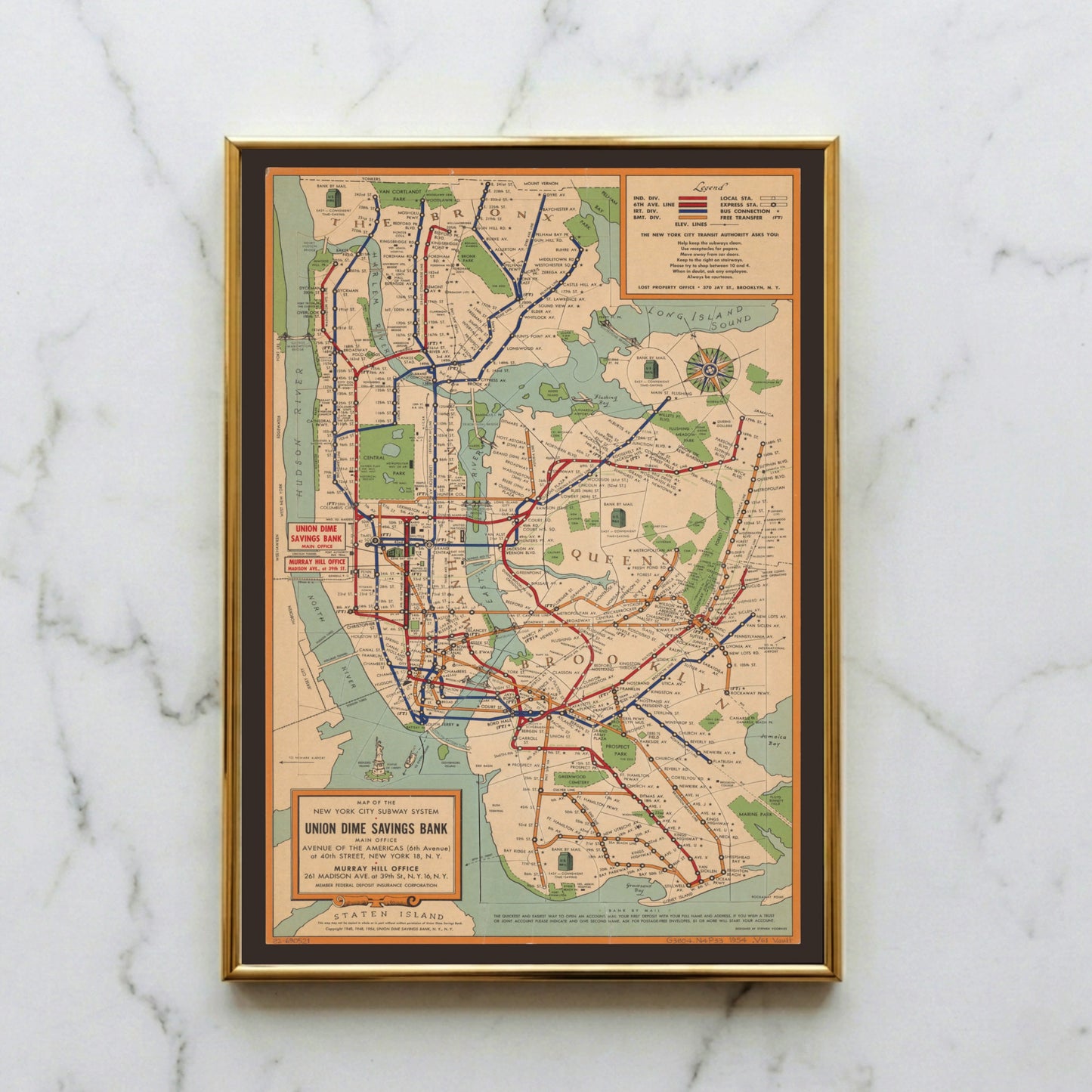 Vintage New York Subway Map von 1954 mit farbigen Linien für Manhattan, Brooklyn und Queens.