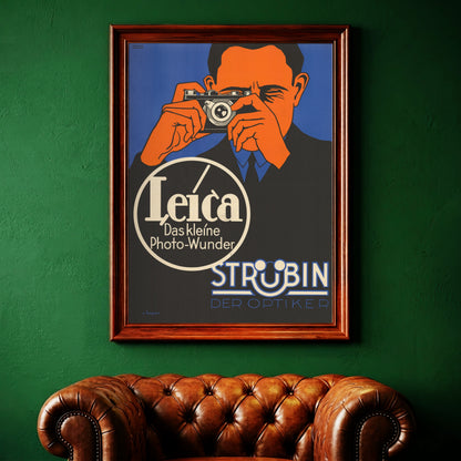 Historisches Werbeposter für Strübin der Optiker mit Leica Motiv.