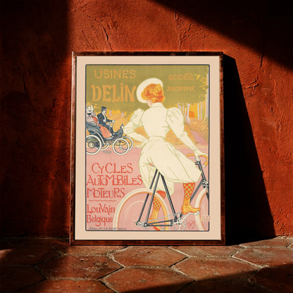 Art Nouveau Grafik einer Radfahrerin und eines frühen Automobils im Sonnenuntergang.