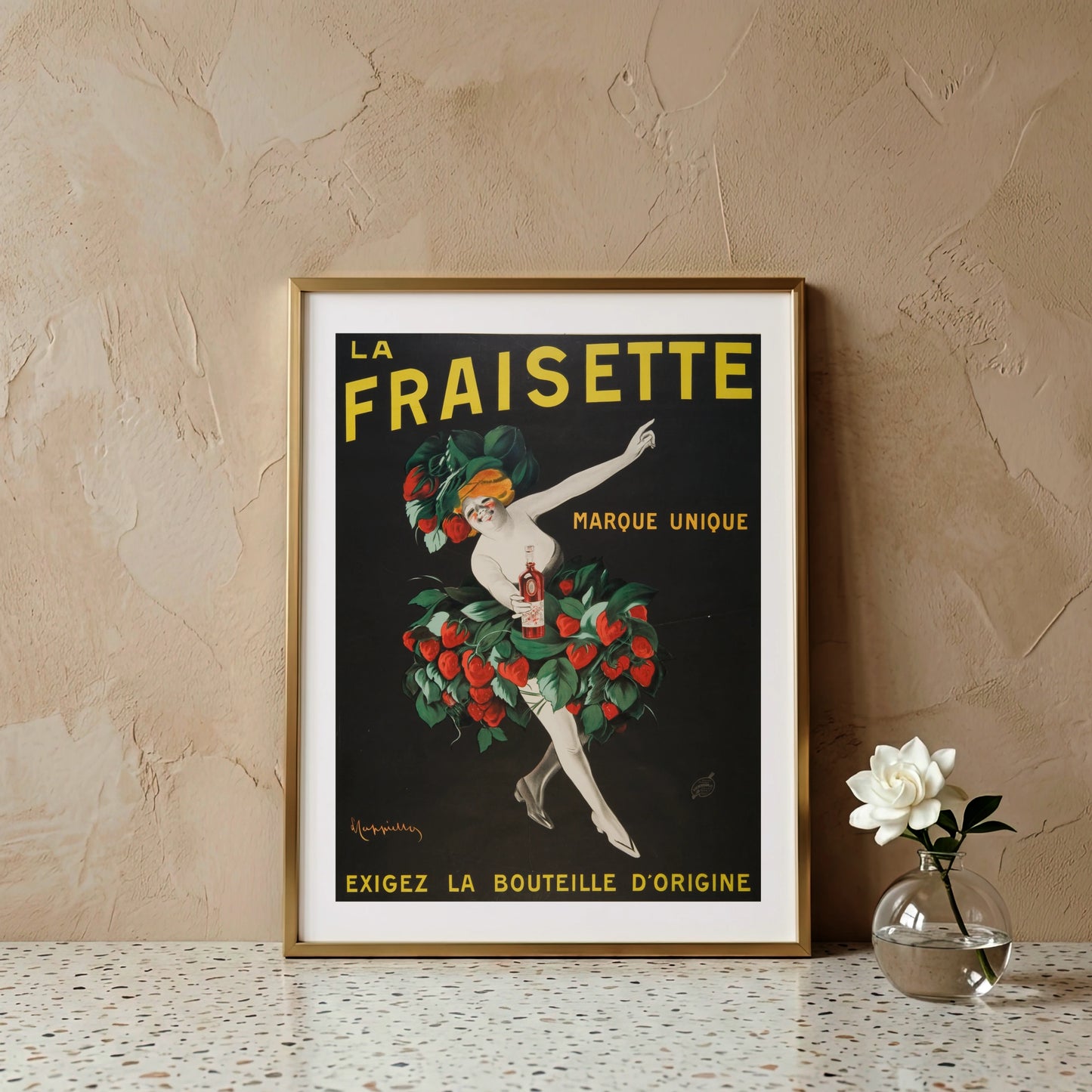Leonetto Cappiello Illustration einer Fee mit Erdbeer-Hut und likörflasche.