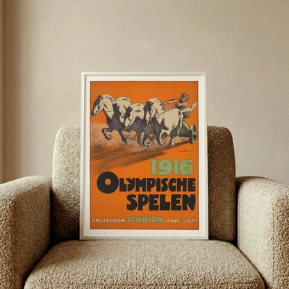 Illustration von vier galoppierenden Schimmeln vor orangefarbenem Hintergrund, Olympia 1916.